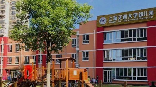 共同参观“稀土之光・强国少年“徐光宪