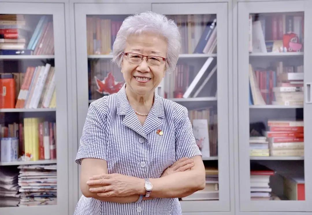 70年心手相连