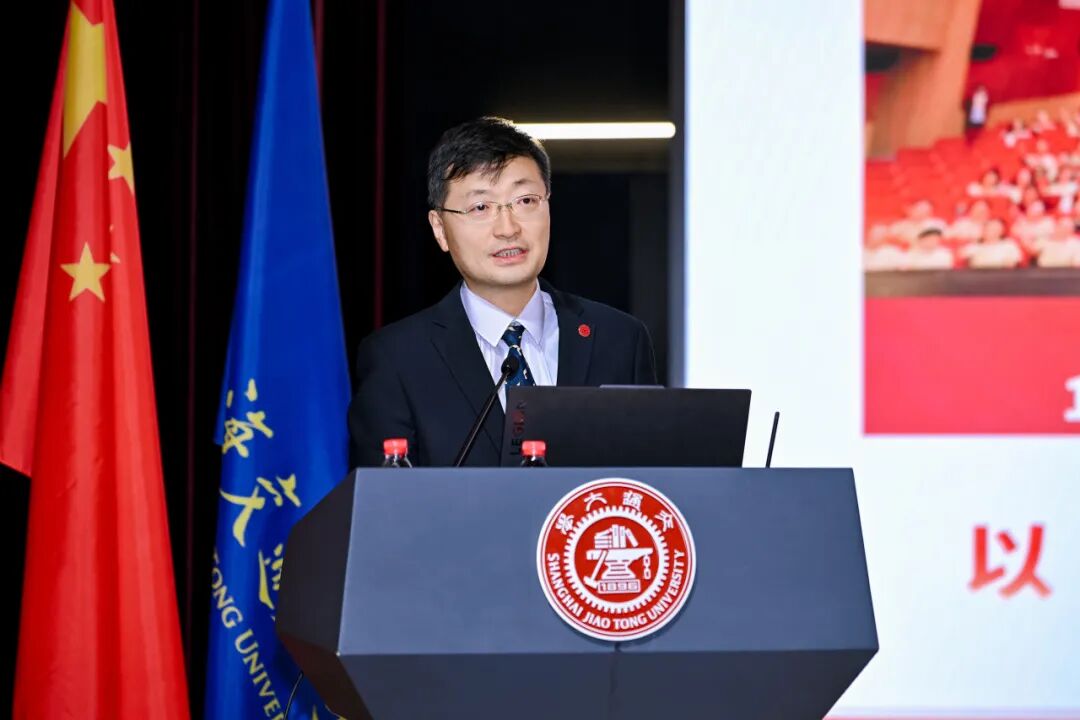 民主党派代表